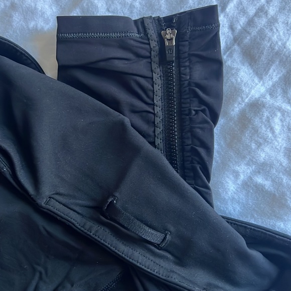 25” Fast and Free Leggings - Picture 2 of 5